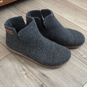 Taos Grey Wool Slip On Boots